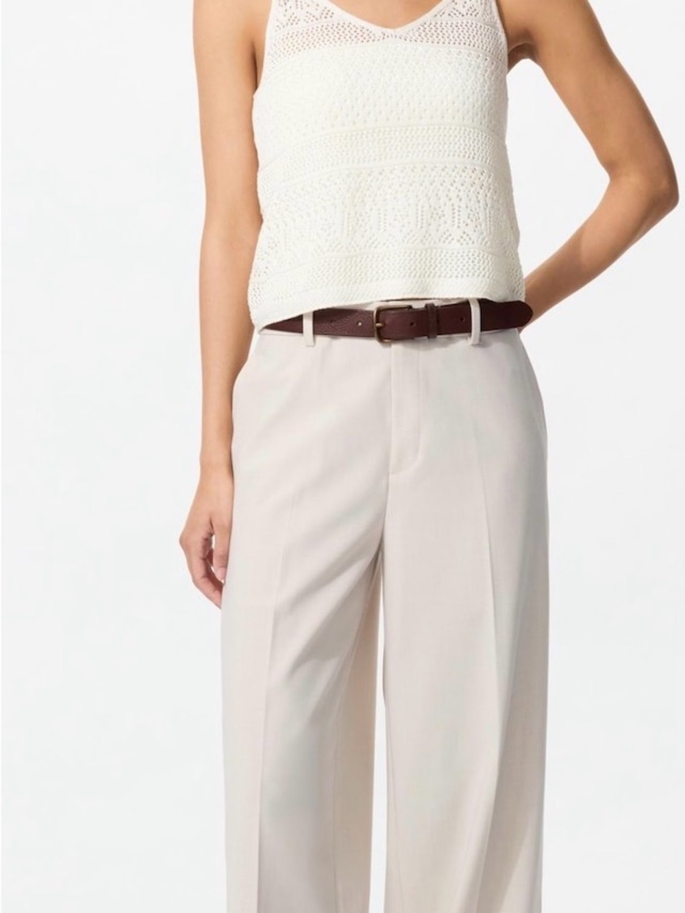 Uniqlo Women's Wide-Leg Trousers in Cream with Brown Belt